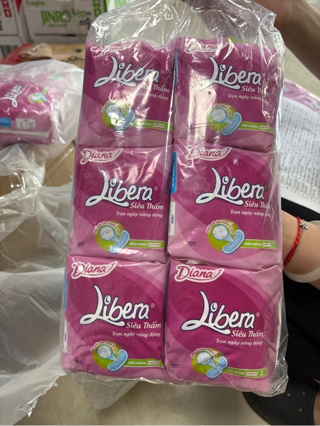 Diana libera siêu thấm siêu mỏng không cánh 8m