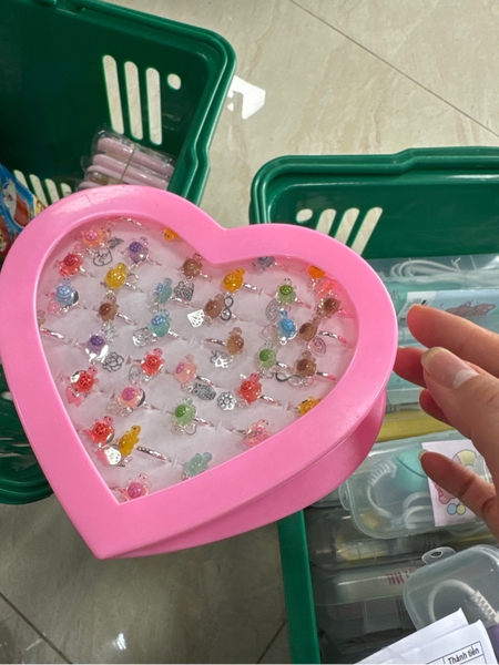 Lốc nhẫn hộp trái tim charm nhiều hình