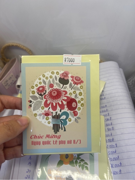 Thiệp chúc mừng 8/3 nhỏ