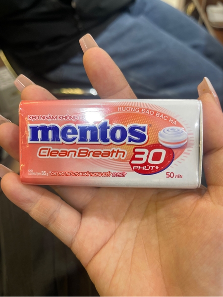 Kẹo Ngậm Mentos Không Đường Hương Đào Bạc Hà 35g