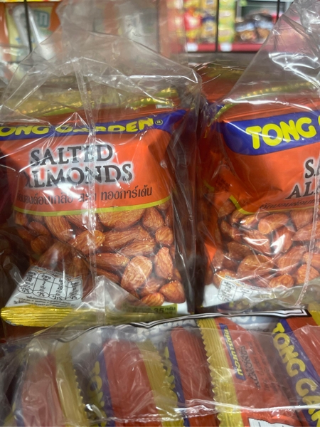HẠT HẠNH NHÂN RANG MUỐI (Salted Almonds 35g)