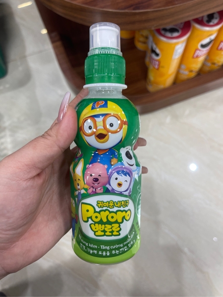Nước uống Pororo vị táo 235ml HQ (24 chai)