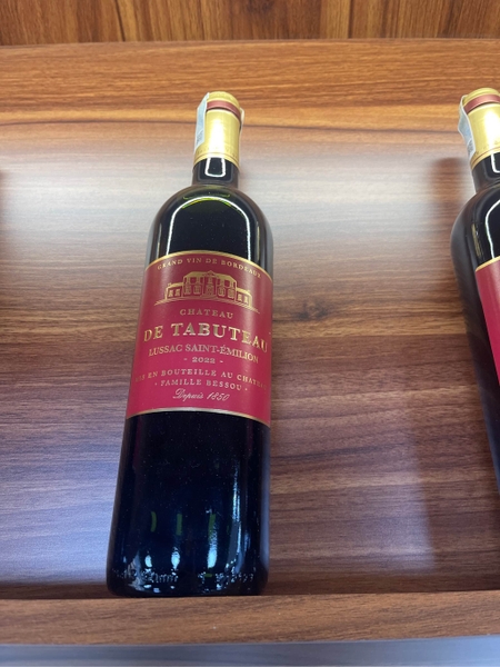 Rượu vang đỏ Chateau de Tabuteau (12x75cl)