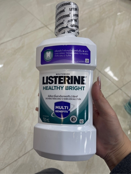 Nước súc miệng Listerine Healthy Bright Mouthwash 750ml