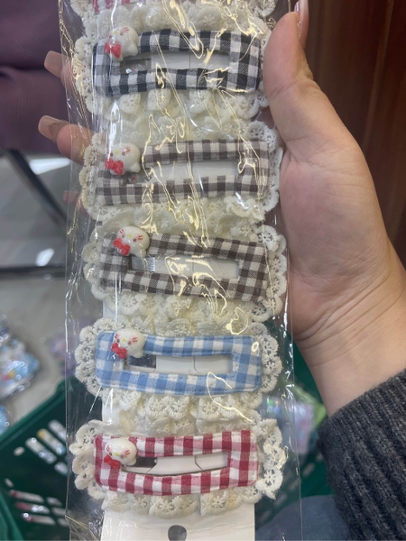 Tách Kẹp Len Caro Kitty Nhiều Màu