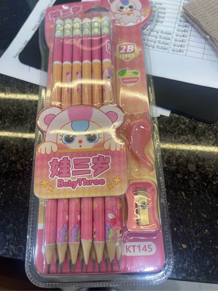 Set 12 bút chì kèm gọt + đệm bút mẫu BABY THREE