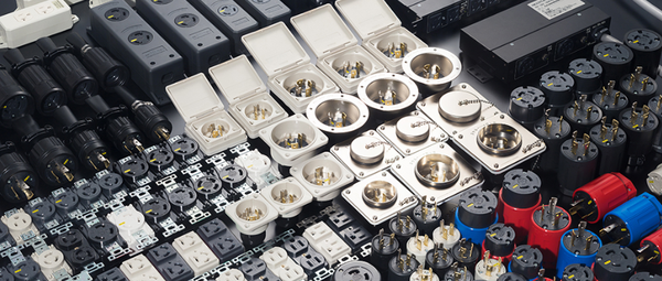 Thiết bị điện American Denki đa dạng ổ cắm và phích cắm công nghiệp