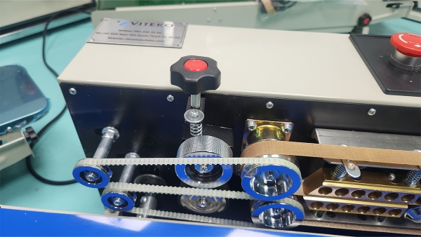 Máy hàn miệng túi nằm - FR900