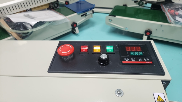Máy hàn miệng túi nằm - FR900