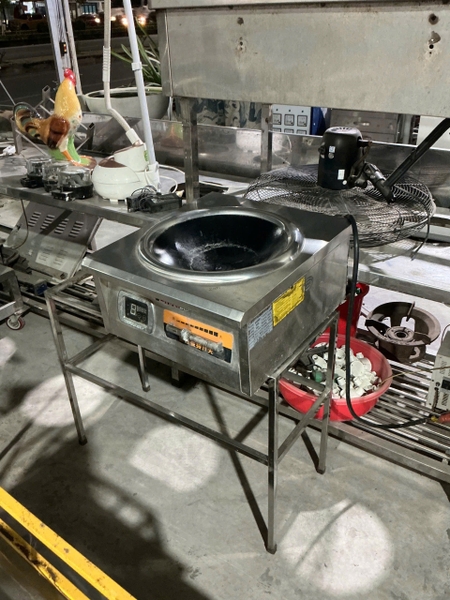 Bếp từ công nghiệp chảo lõm FEITIAN 8KW-DMC