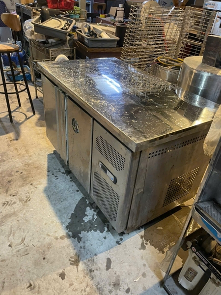 Bàn mát inox công nghiệp-DMC
