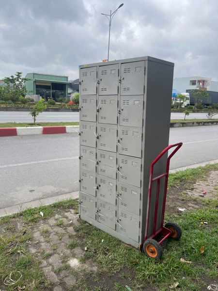 Tủ locker Hòa Phát 18 cánh-NTVP