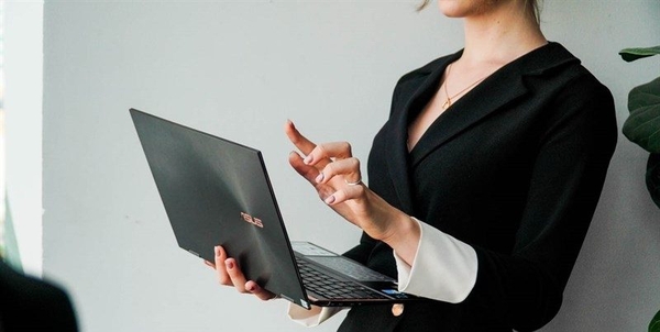Laptop Ultrabook là gì? Ưu, nhược điểm của Intel Ultrabook