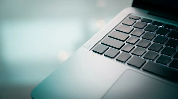 Laptop HP Có Đèn Bàn Phím Không? Cách Nhận Biết & Bật Tắt Đèn