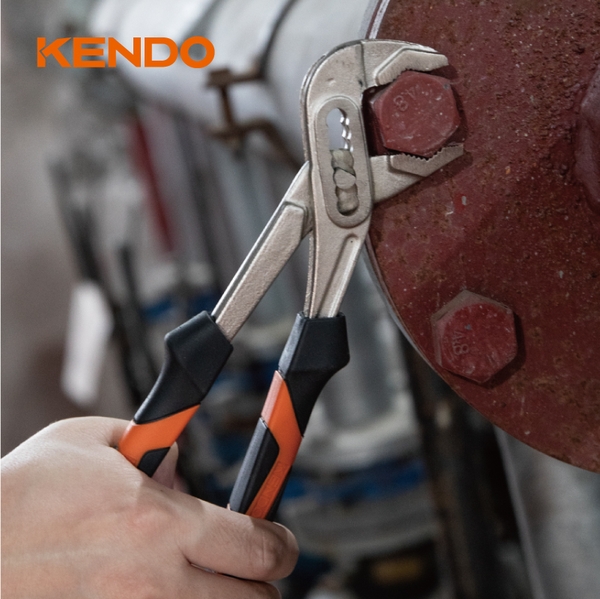 Kìm mỏ quạ điều chỉnh máy bơm nước A6 kích thước 10 inch 250mm Kendo - 11407