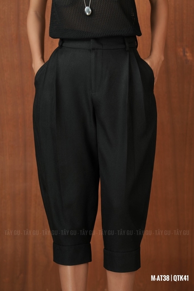 Quần Thiết Kế Lửng Qua Gối Xếp Ly Trước Thanh Lịch ESTE Taygu | QTK41