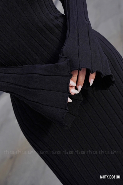 Đầm Len Gân Cổ V Tay Xòe SWAN Taygu | DT1008