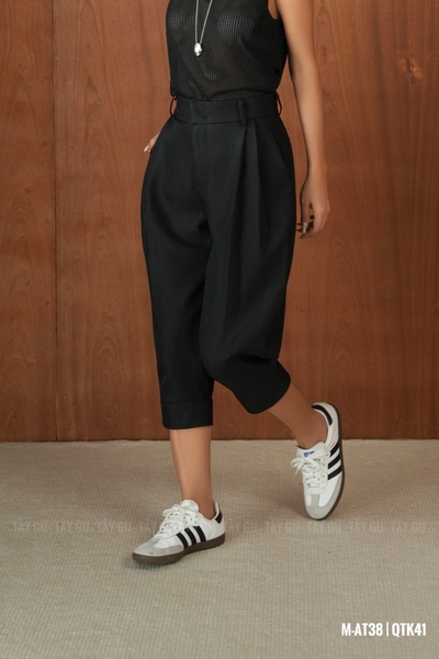 Quần Thiết Kế Lửng Qua Gối Xếp Ly Trước Thanh Lịch ESTE Taygu | QTK41