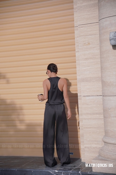 Áo Lụa Ba Lỗ Cổ Chữ U Sâu Khoét Lưng MIANA Taygu | AT31