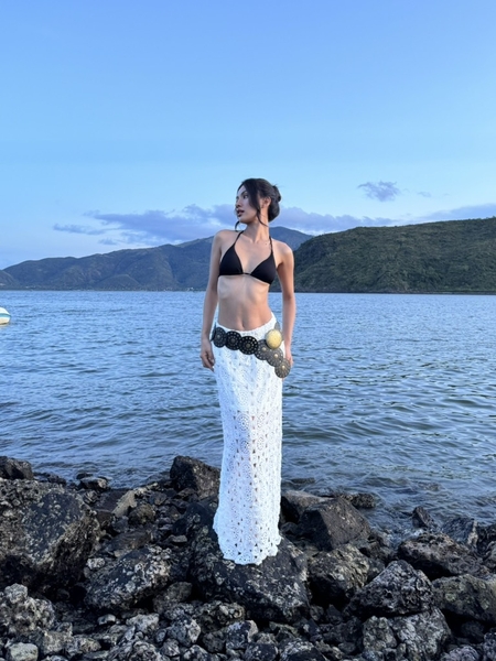 Chân Váy Len Đan Dáng Ống Suông Taygu | CV107