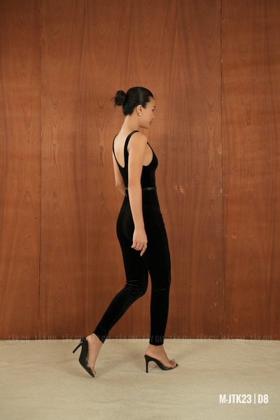 Jumpsuit Nhung Đen Ôm Dáng Co Giãn Tôn Dáng SILVA Taygu | JTK23