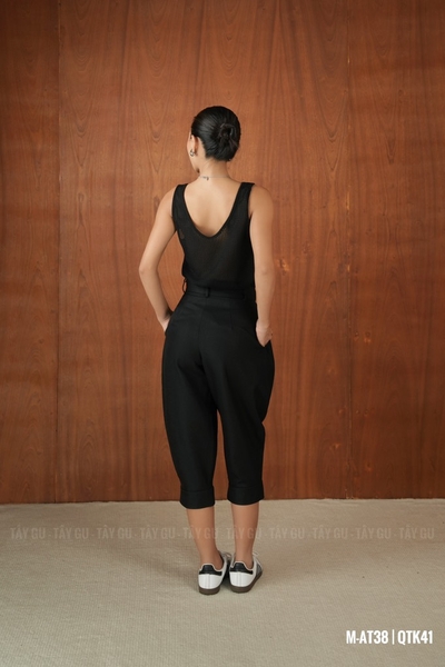 Quần Thiết Kế Lửng Qua Gối Xếp Ly Trước Thanh Lịch ESTE Taygu | QTK41