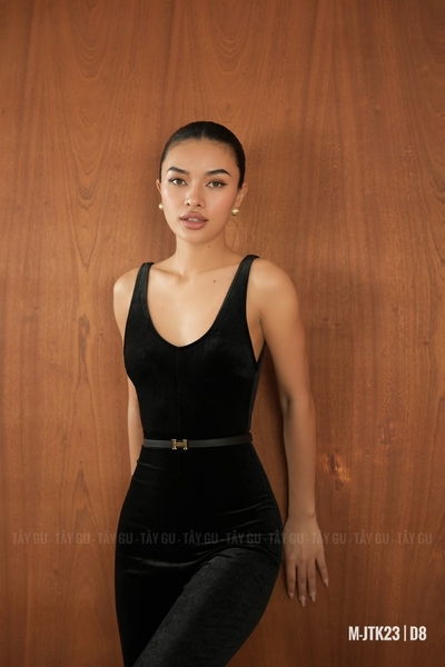 Jumpsuit Nhung Đen Ôm Dáng Co Giãn Tôn Dáng SILVA Taygu | JTK23