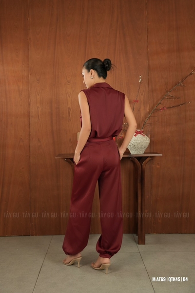 Áo Lụa Đỏ Cổ V Sát Nách ERA Taygu | AT69