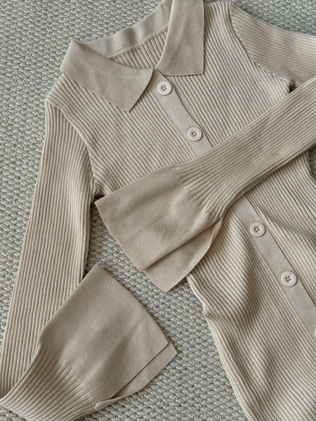 Đầm Len Body Tay Dài Cài Nút Trước DELI Taygu | DT1027