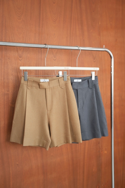 Quần Lửng Trên Gối Xếp Ly Trước Cổ Điển CLASSIC Taygu | QTK46