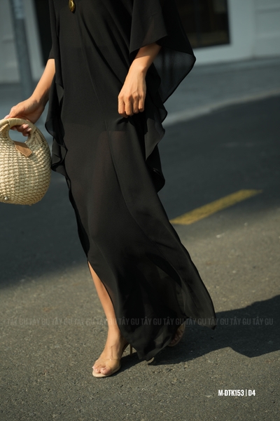 Đầm Choàng Dáng Dài Chiffon ADER Taygu | DTK153