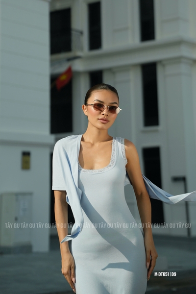 Đầm Thun Hở Lưng Dáng Dài Cổ U Viền Ren ICY Taygu | DTK151