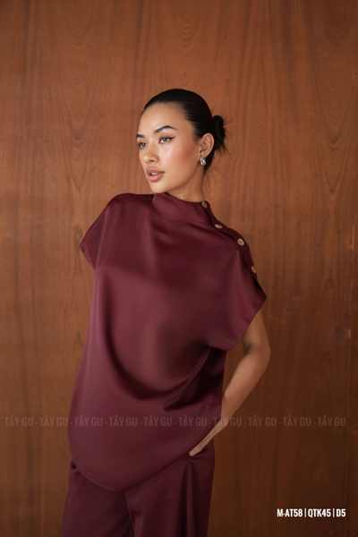 Áo Lụa Xẻ Cổ Tay Liền Nút Gỗ Thanh Lịch LUDI Taygu | AT58