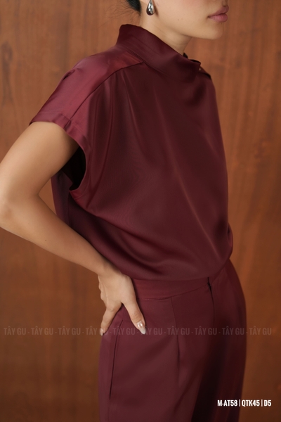 Áo Lụa Xẻ Cổ Tay Liền Nút Gỗ Thanh Lịch LUDI Taygu | AT58