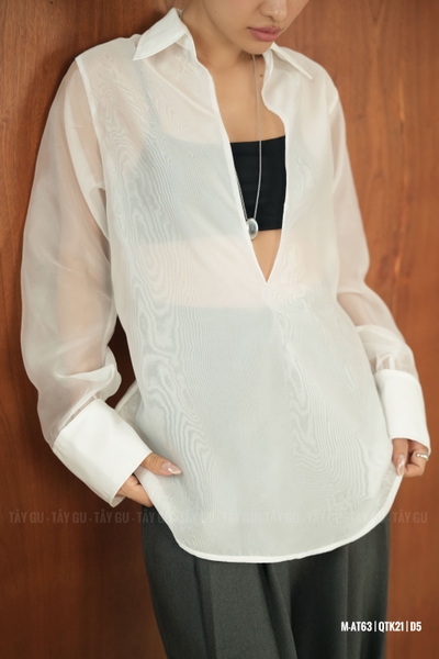 Áo Sơ Mi Voan Trắng Cổ Xẻ Sâu PERO Taygu | AT63