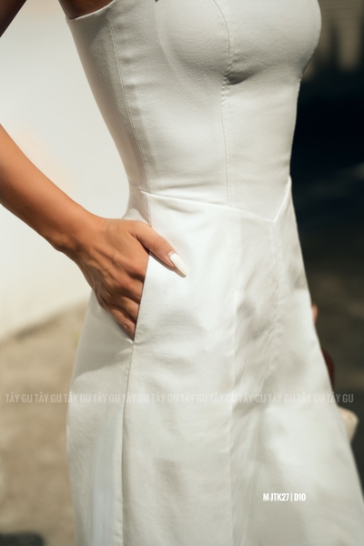 Jumpsuit Trắng Hai Dây Khoen Kim Loại Thanh Lịch KEZI Taygu | JTK27