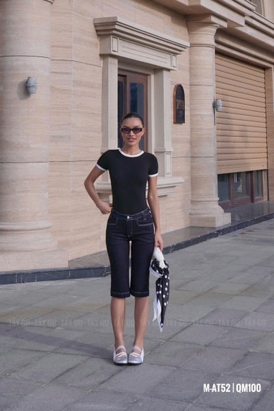 Áo Thun Tay Ngắn Đen Viền Trắng Đơn Giản IRIN Taygu | AT52