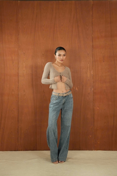 Áo Len Gài Nút Trước LOTA Taygu | AM509