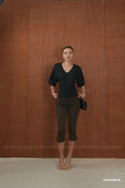 Áo Thun Đen Tay Dài Thiết Kế Bồng Cổ V MAVA Taygu | AT70