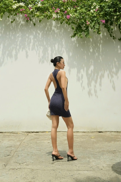 Đầm Thun Ngắn Hoa Nhí Xanh Khoét Lưng ELA Taygu | DTK158