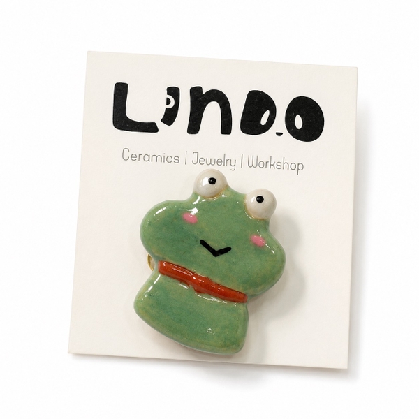 LINDO CRAFTS - Frog Ceramic Pin