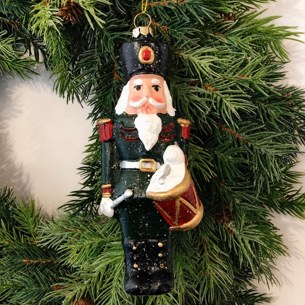 CHRISTMAS - Poly Ornament in Green Nutcracker