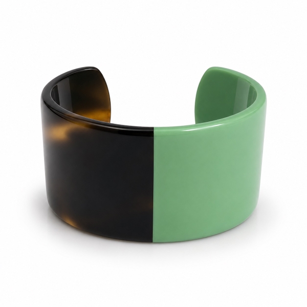 AZIET -  Buffalo Horn & Lacquer Cuff In Green