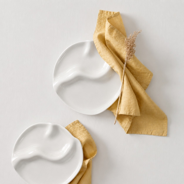 BÁT TRÀNG CERAMIC - Irregular Shape Plate in Beige