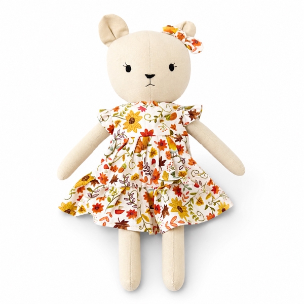 RUNG HANDMADE - Misa Bear in White Daisy Dress