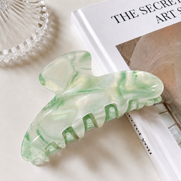 HAIR ACCESSORY - Heirloom Hair Claw in Shimmer Emerald Pearl