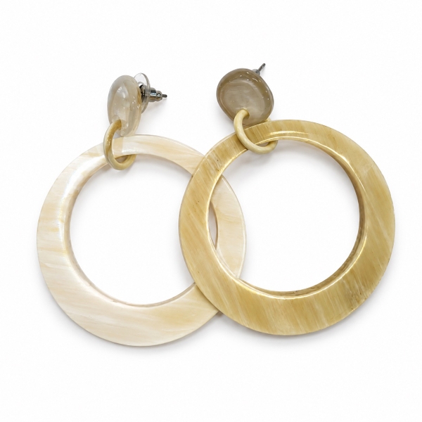AZIET -  Buffalo Horn & Lacquer Moon Earrings In Cream