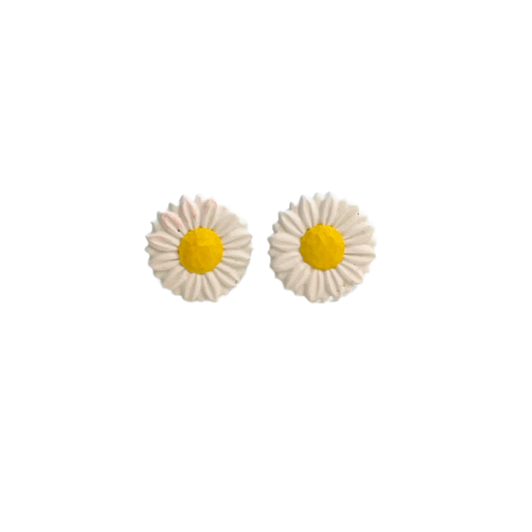 ELI & LOU - Clay Earrings in White Daisy