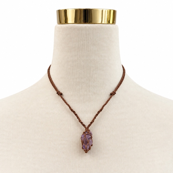 MERAKI TOWN - Single Stone Necklace in Amethyst
