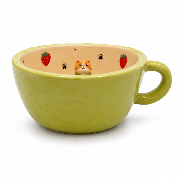 LINDO CRAFTS - Green Mug With Strawberry & Orange Cat Inside